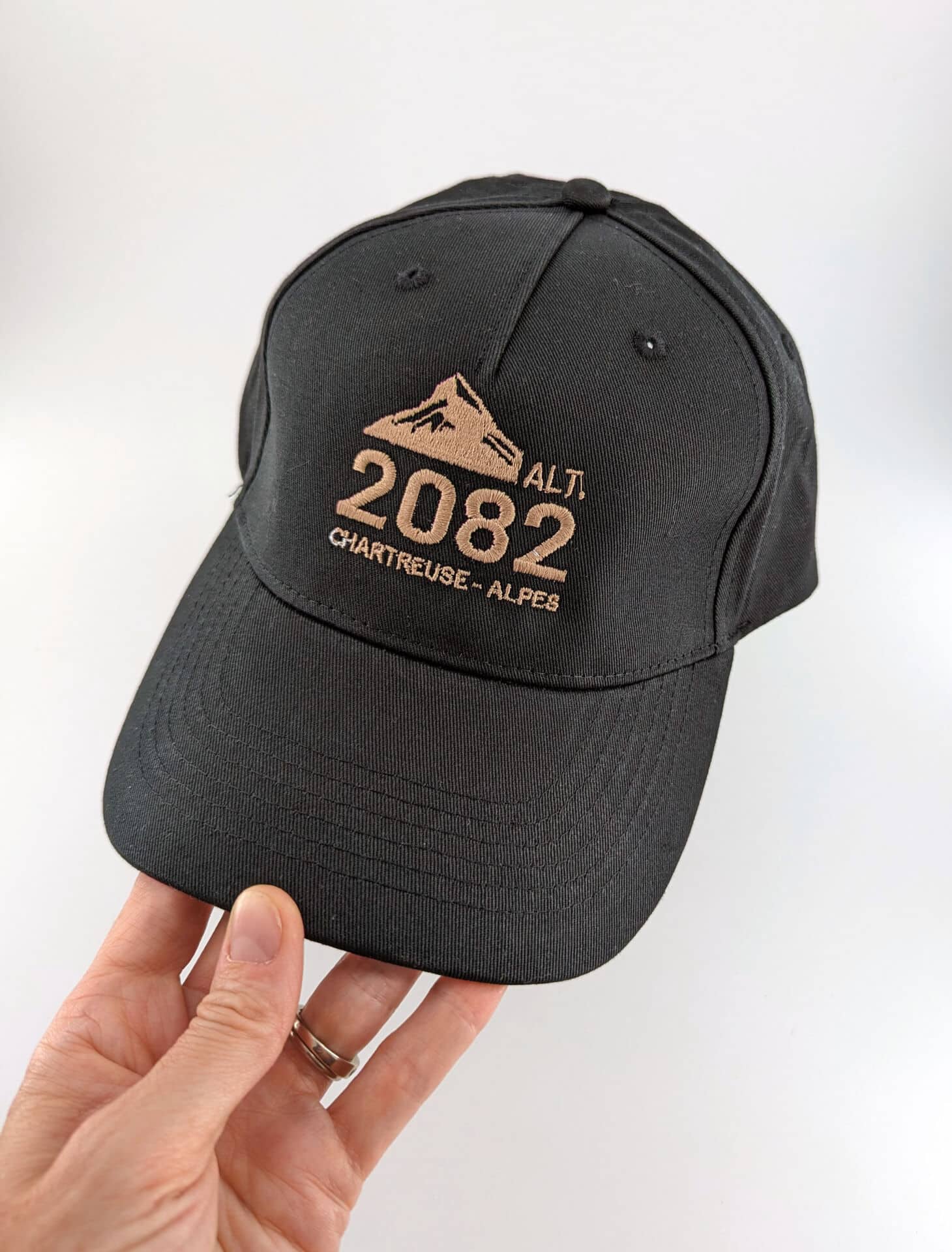 casquette_chartreuse_noire_face