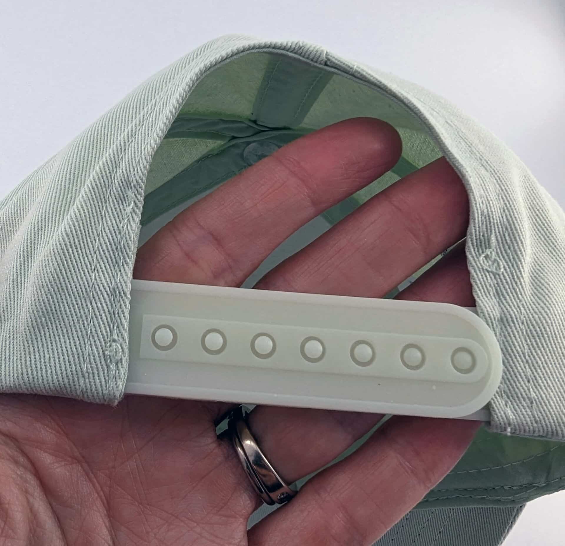 casquette_chartreuse_pistache_fermeture